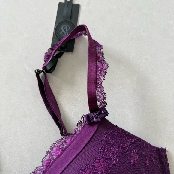 Victoria's Secret Designer Swarovski Crystal Bra & Panty Lingerie Set - Picture 14 of 15